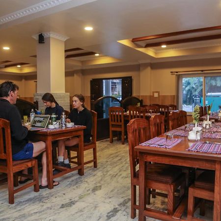 Pokhara Choice Inn Extérieur photo