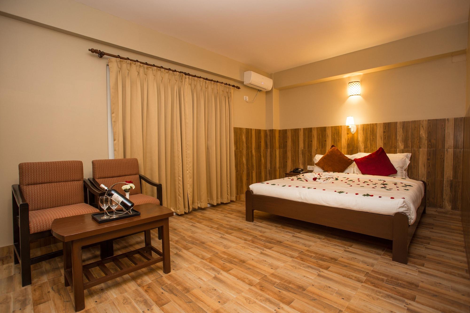 Pokhara Choice Inn Extérieur photo