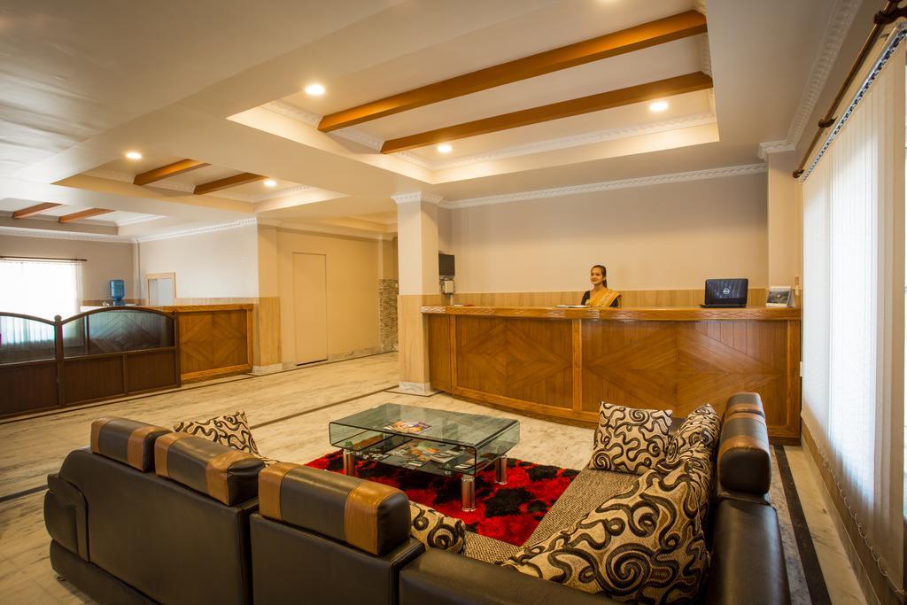 Pokhara Choice Inn Extérieur photo