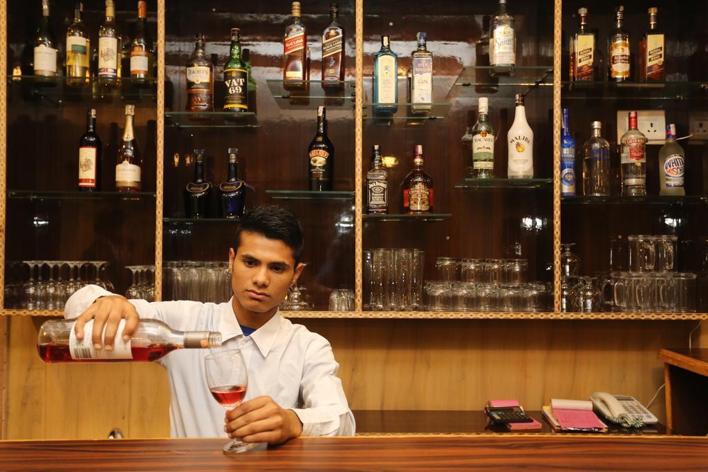 Pokhara Choice Inn Extérieur photo