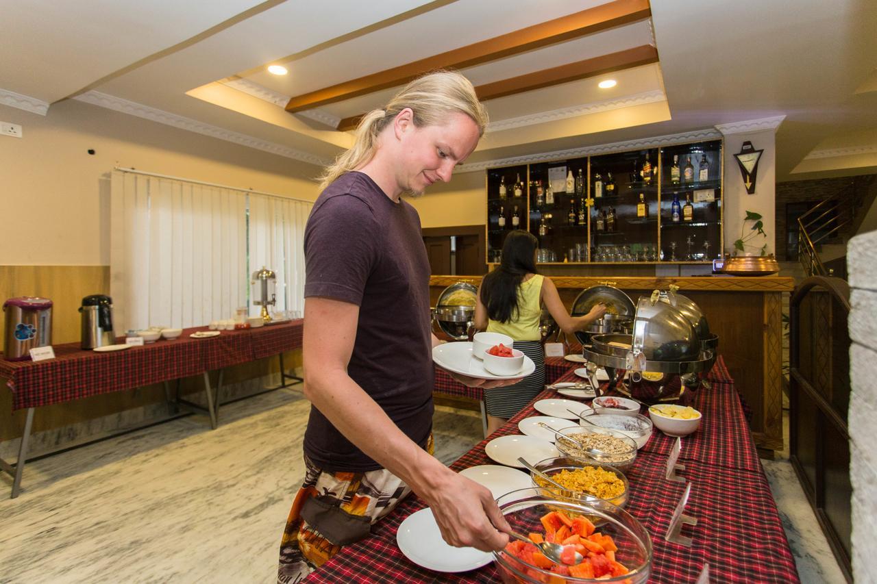 Pokhara Choice Inn Extérieur photo