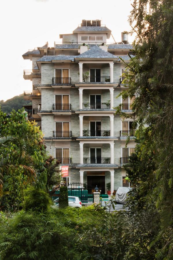 Pokhara Choice Inn Extérieur photo